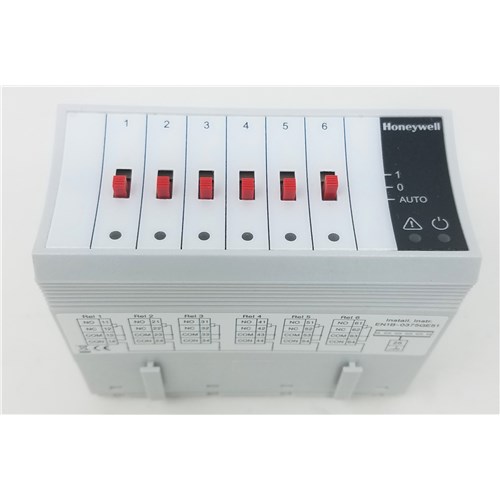 Pluggable Panel Bus- 6  Relay Output